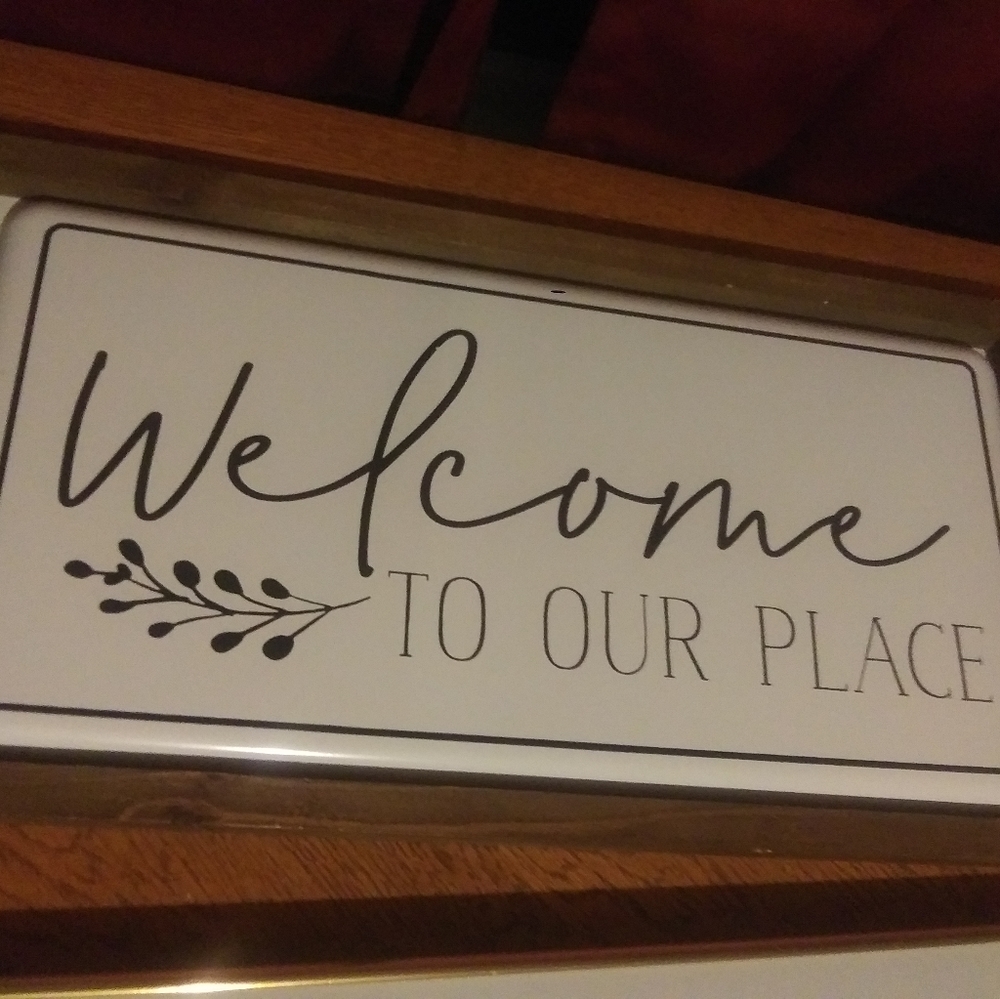 Hobby Lobby tin welcome sign